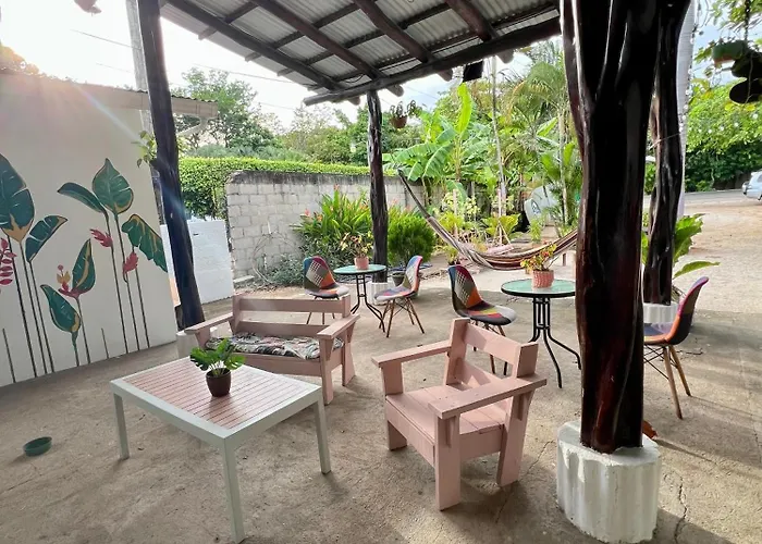Waves & Wi-fi Boutique * Tamarindo