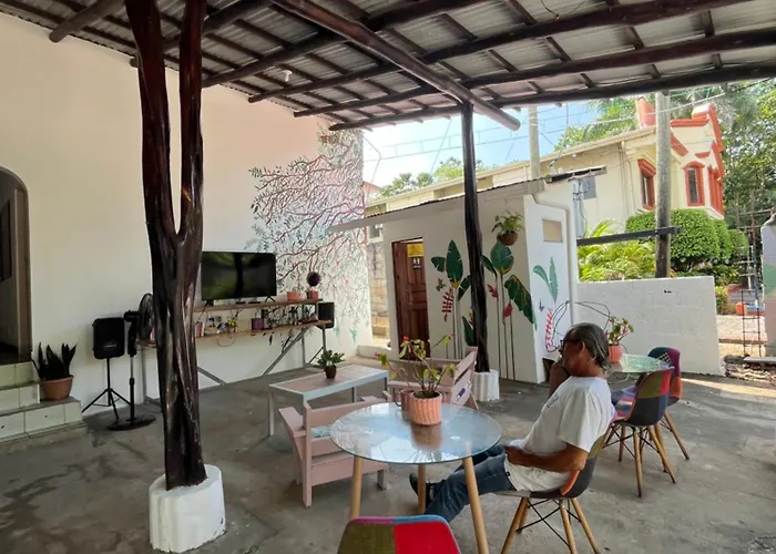 Hostel Waves & Wi-fi Boutique Tamarindo